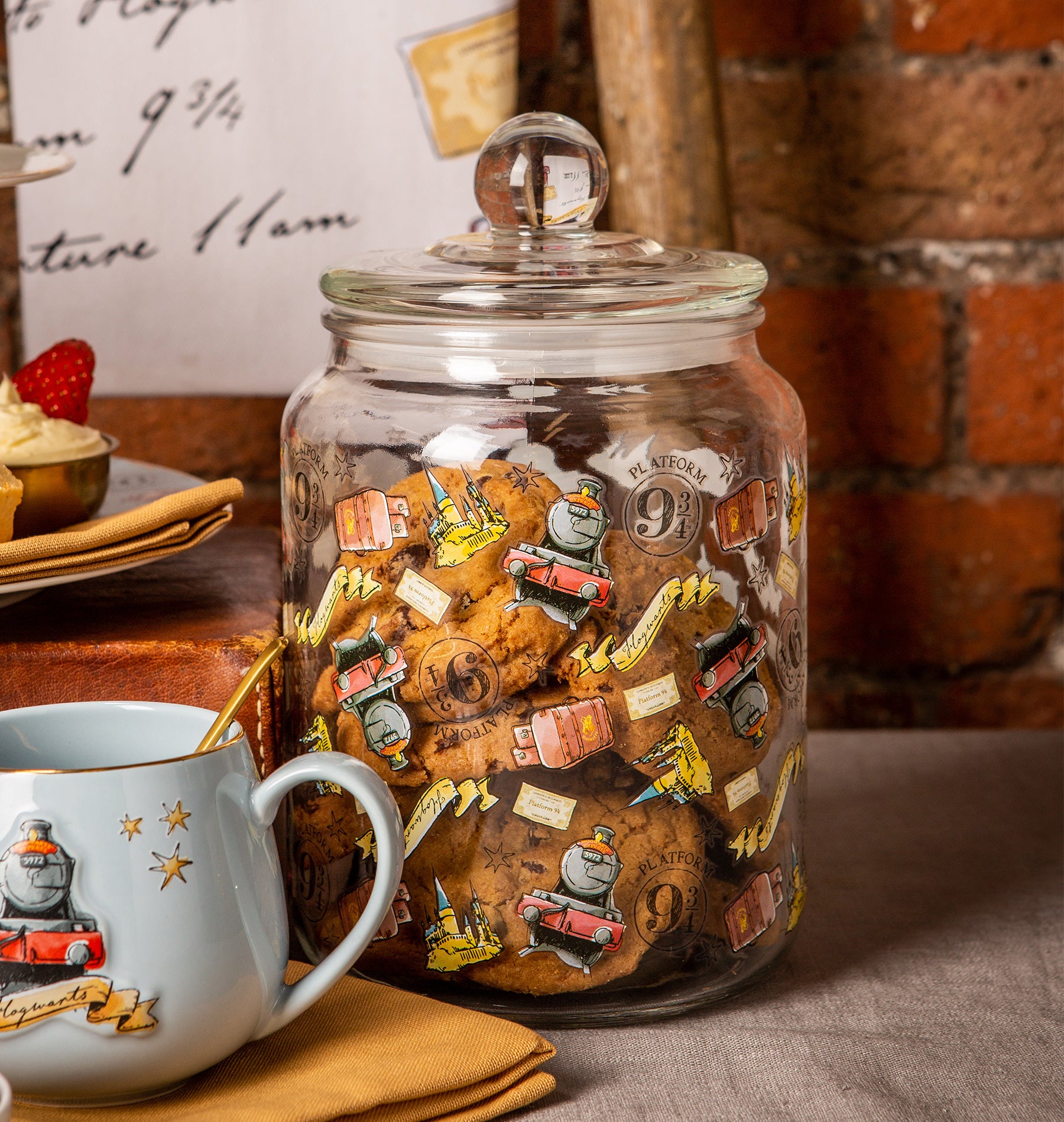 Hogwarts Express Glass Cookie Jar with Platform 9 3/4 Design | Harry Potter